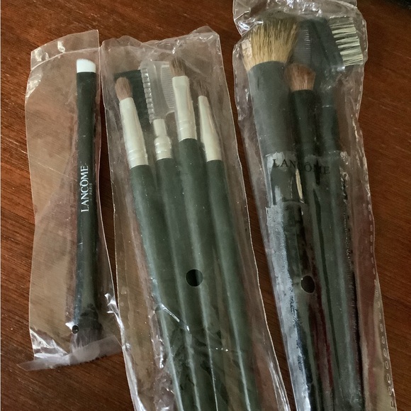 Lancome Other - New set of 8 Lancôme assorted black makeup brushes